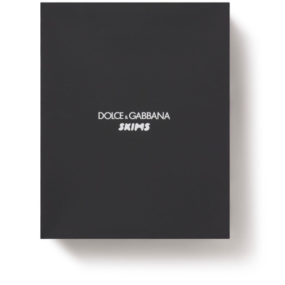 DOLCE&GABBANA X SKIMS COTTON RIB SCOOP TANK
ONYX / 2X - Picture 4 of 4